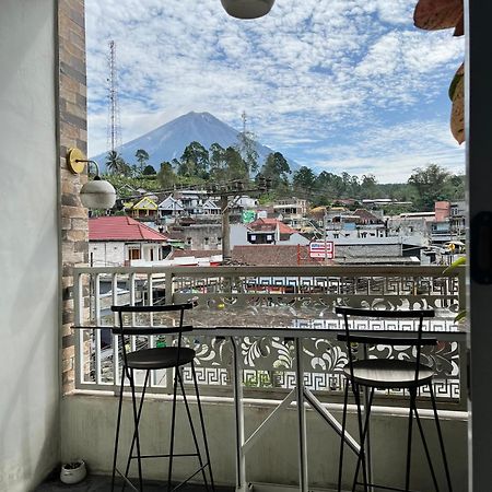 Java Hostel Tumpak Sewu Sidomukti Extérieur photo