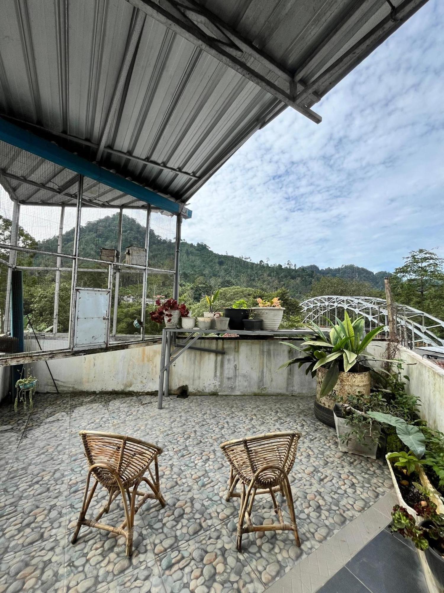 Java Hostel Tumpak Sewu Sidomukti Extérieur photo