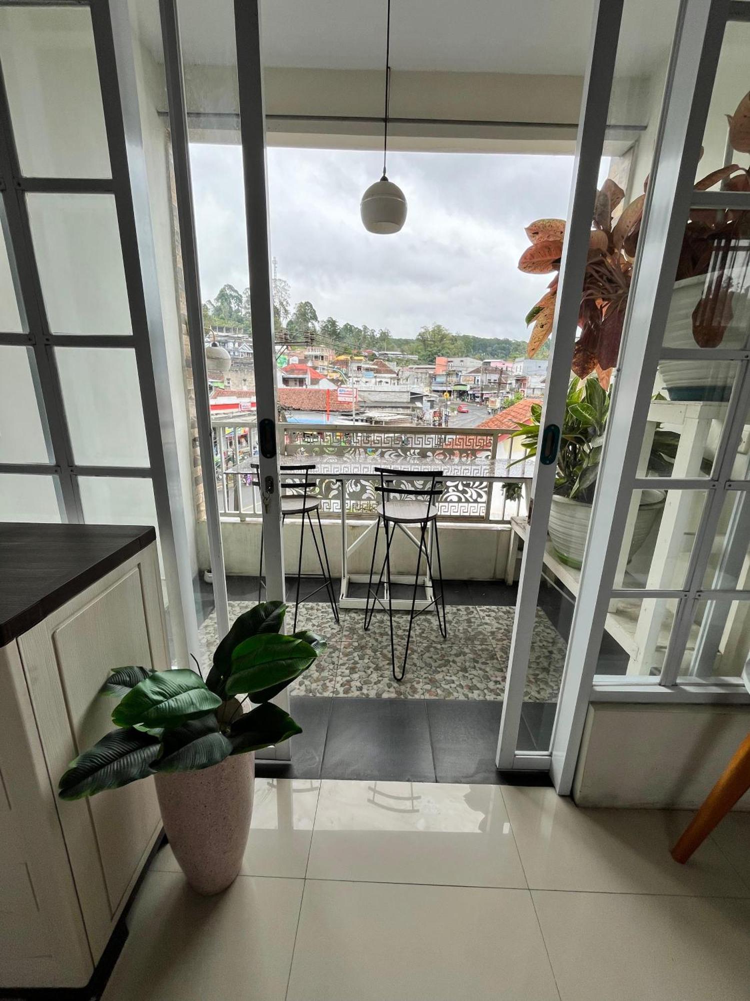 Java Hostel Tumpak Sewu Sidomukti Extérieur photo