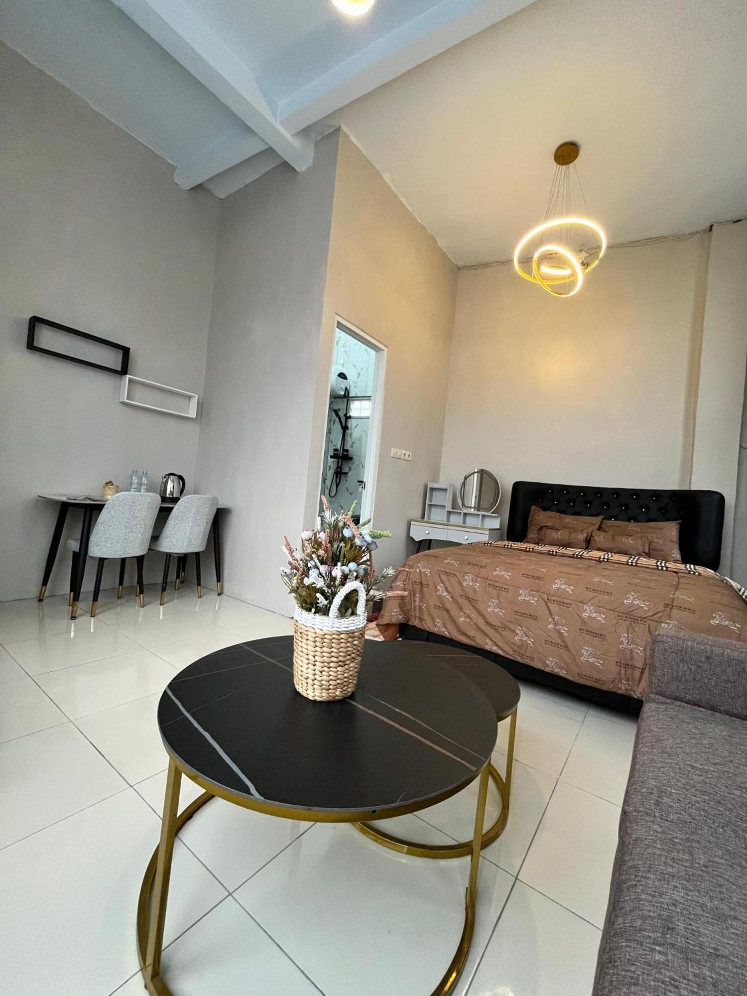 Java Hostel Tumpak Sewu Sidomukti Extérieur photo